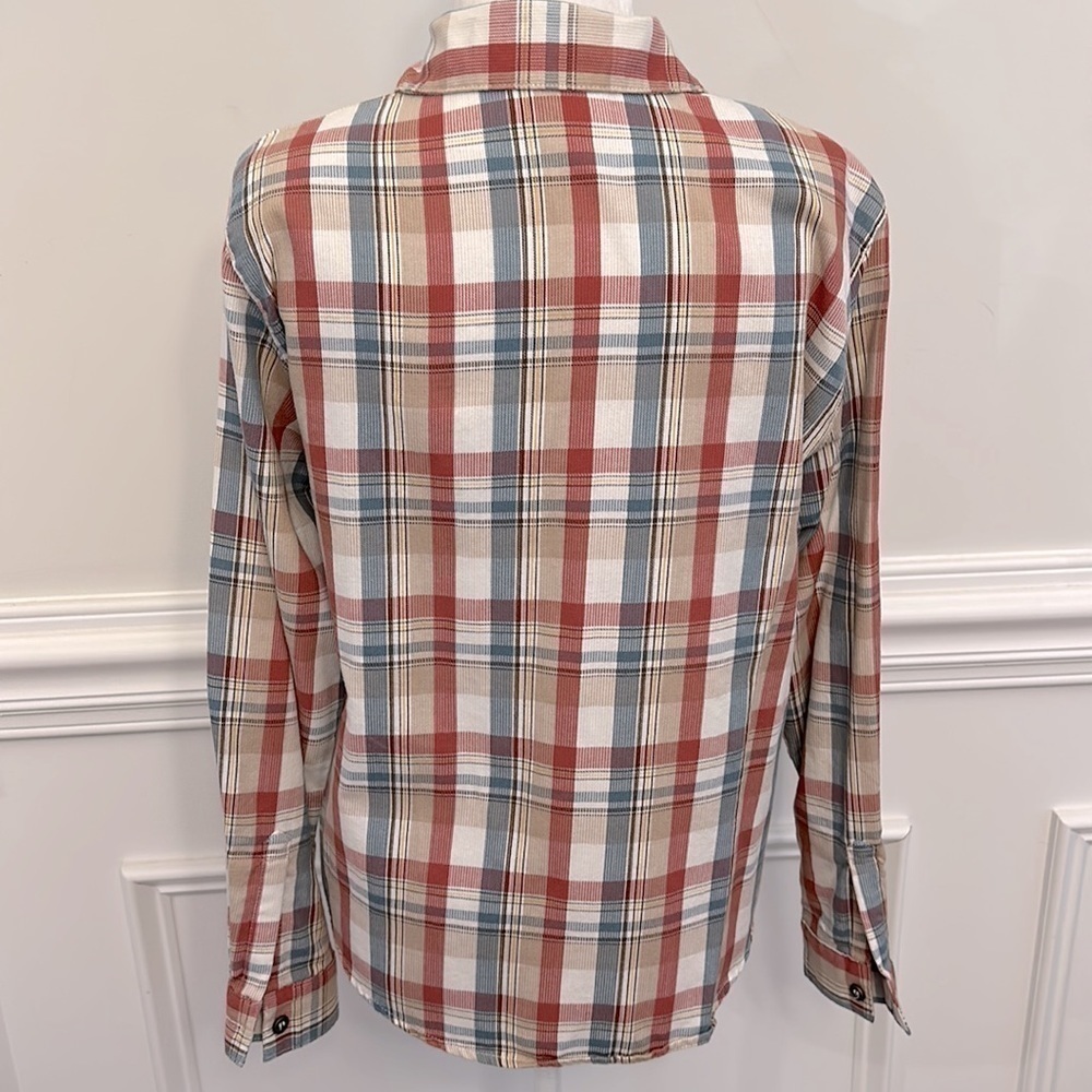 Alfred Dunner plaid button down shirt - Picture 4 of 5